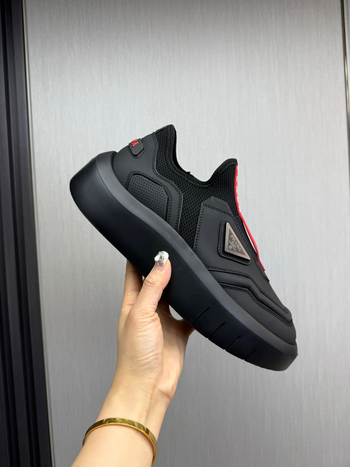 Men's shoes 💰620💰 [PRADA] Autumn and winter hot men's shoes are shipped 👏Official website synchronized ⬆️Original fly-woven cowhide fabric + cowhide lining, 1⃣️:1⃣️reproduction, original sole, 38-45 (45. Customized, non-refundable)